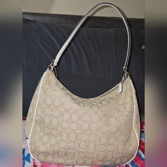 Coach Signature Shoulder Bag - Picture 2 of 10